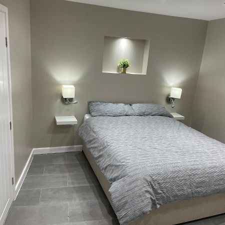 One Bedroom Apartment Goodmayes Esterno foto