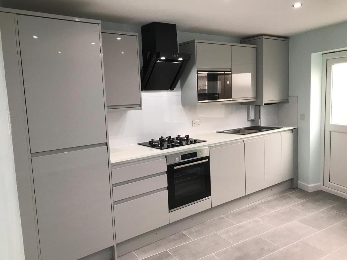 One Bedroom Apartment Goodmayes Esterno foto